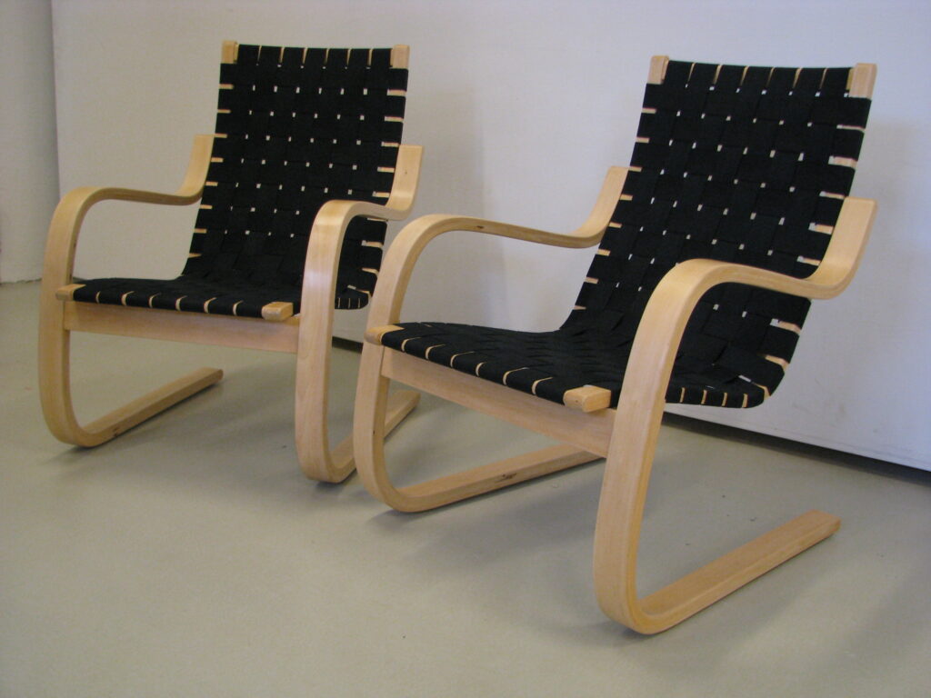 Artek nojatuolin satulavöiden vaihto