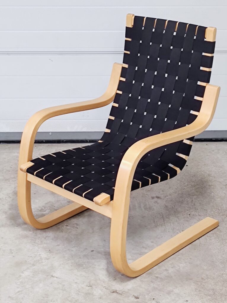 Artek 406-tuolin kunnostus